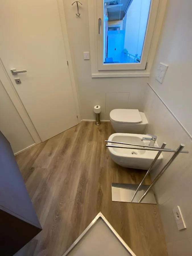 Welcome Traveller Borsati'S Apartments Garda  Italy